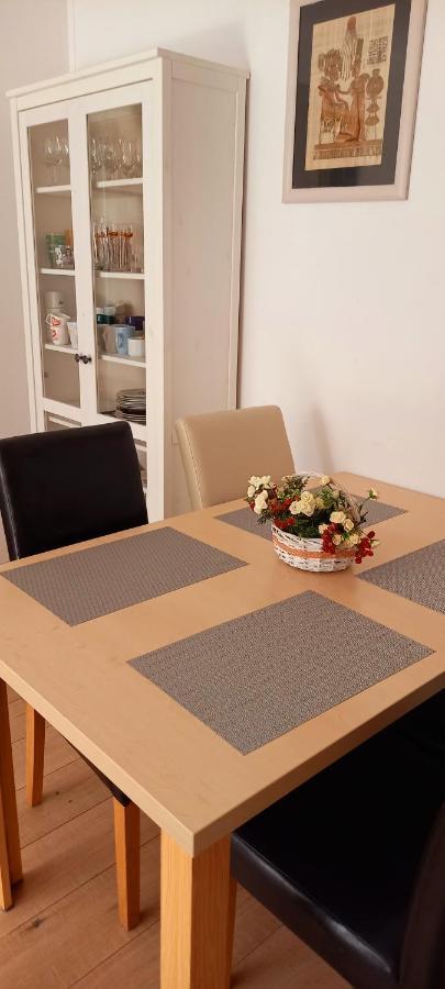 A-Piramida Leilighet Wrocław Eksteriør bilde